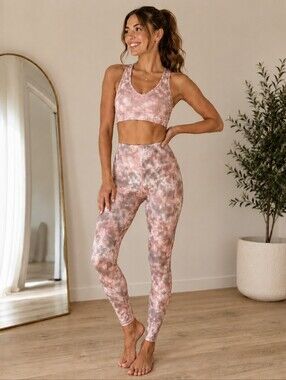 NWT Traj3ctory Pink Printed Dot Shimmer Leggings Small + Sports Bra Medium - Set